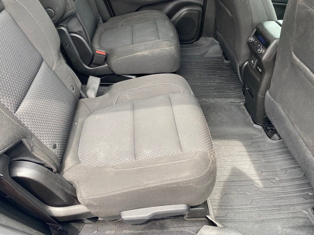 Used 2023 GMC Acadia SLE w/ Driver Convenience Package FWD image 13