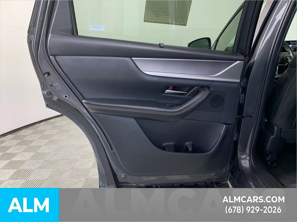 Used 2024 MAZDA CX-90 3.3 Turbo w/ Preferred Plus image 32