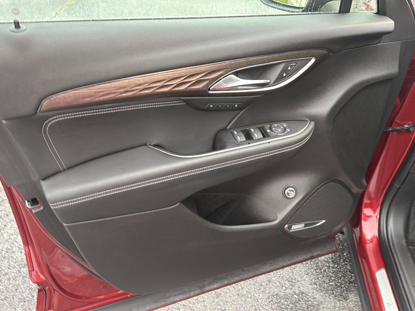 Used 2023 Buick Envision Avenir FWD image 16
