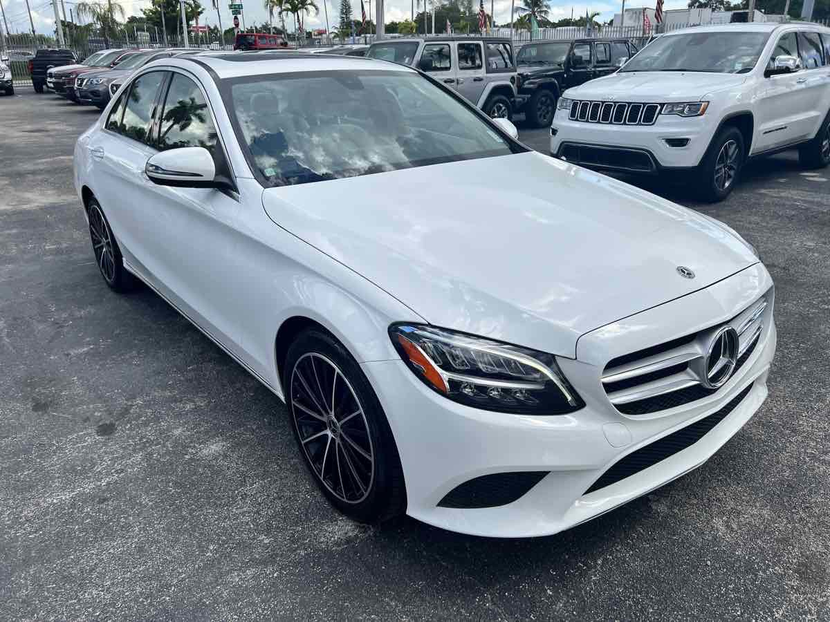 Used 2021 Mercedes-Benz C 300 Sedan image 2