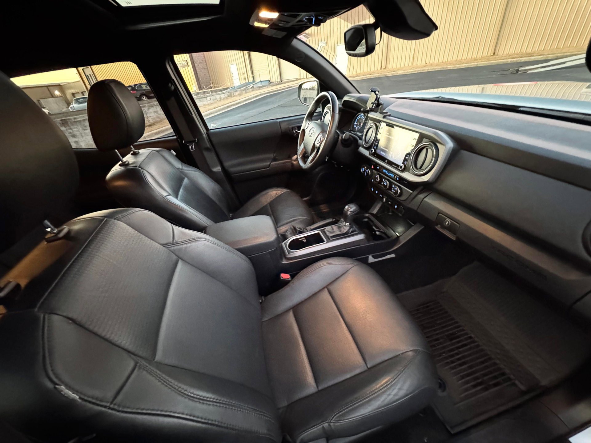 Used 2022 Toyota Tacoma image 38