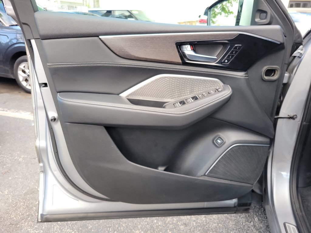 Used 2022 Acura MDX w/ Advance Package AWD/4WD image 18