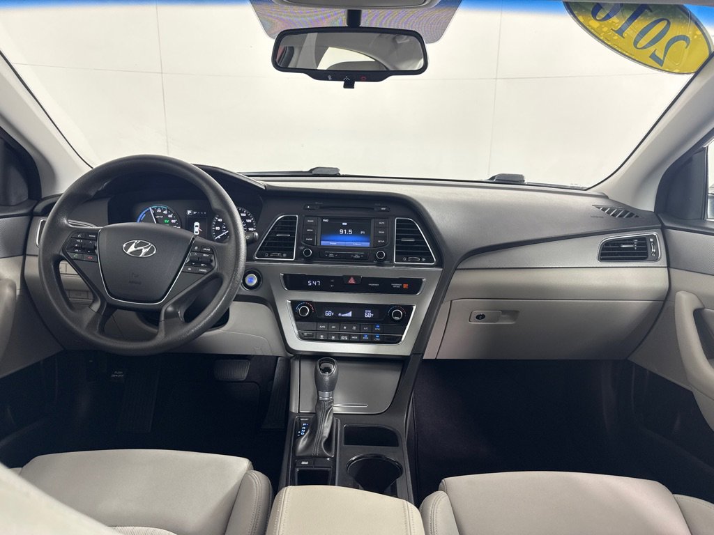 Used 2016 Hyundai Sonata SE image 26