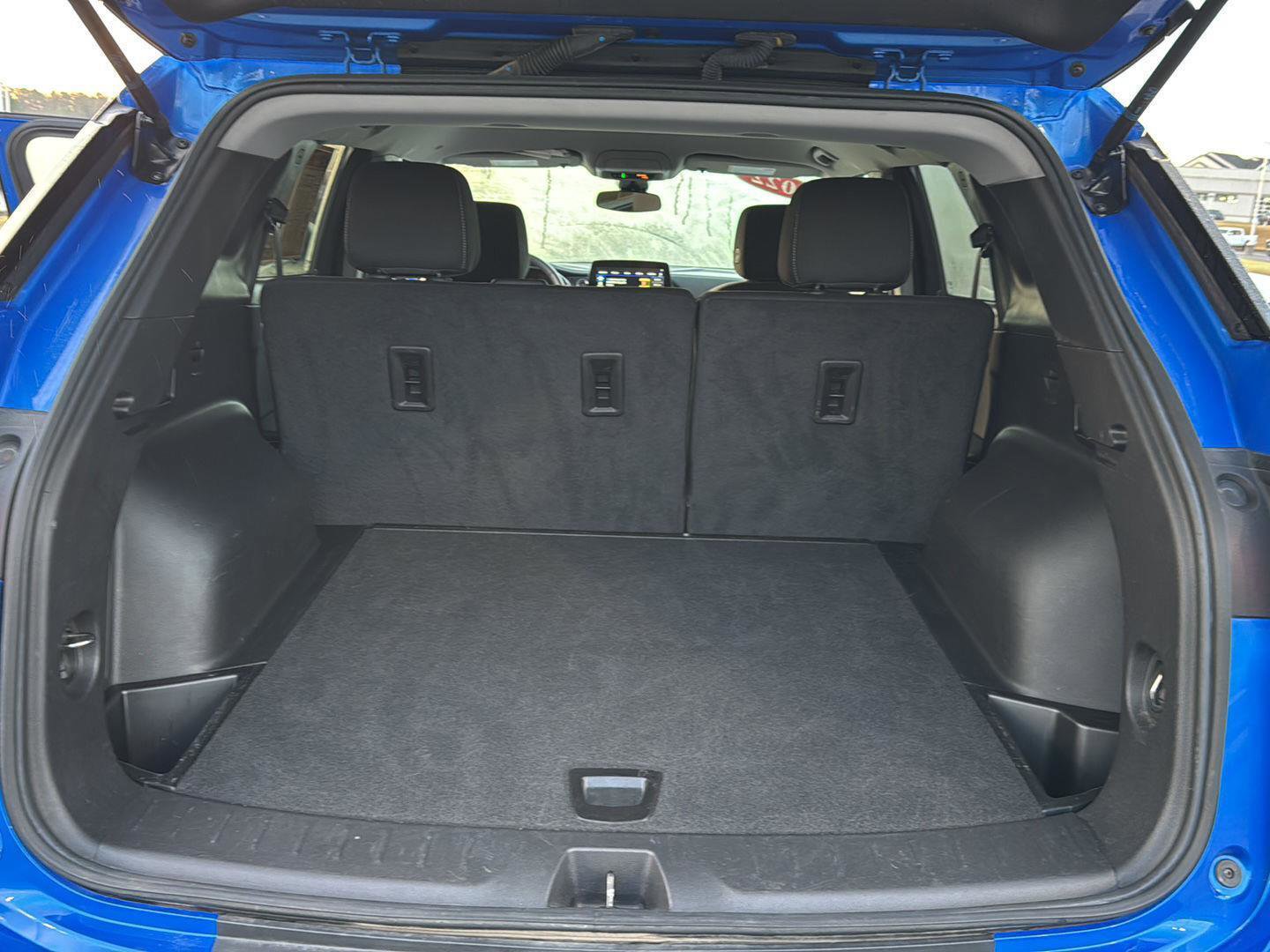 Used 2025 Chevrolet Blazer LT FWD image 29