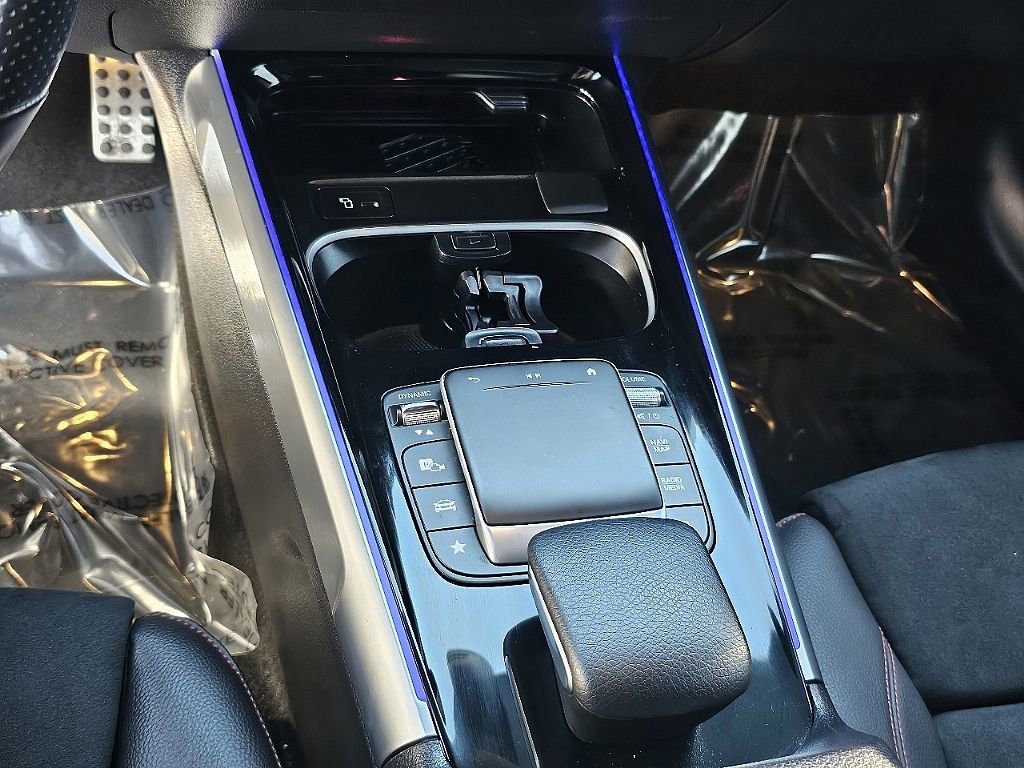 Used 2023 Mercedes-Benz EQB 300 4MATIC image 34