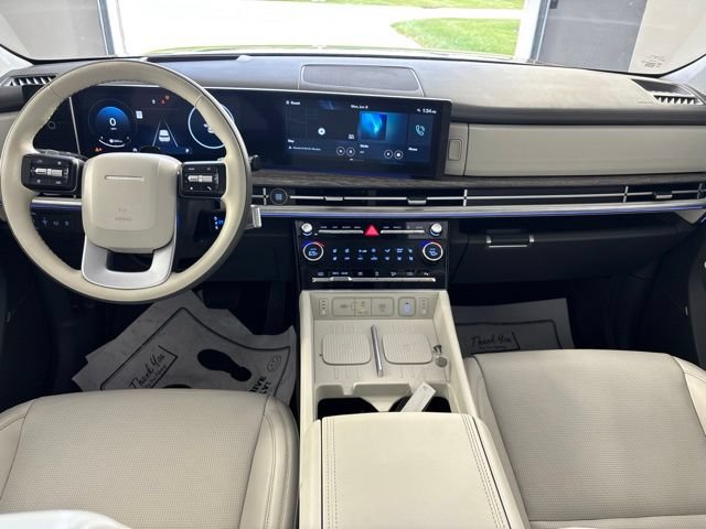 Used 2024 Hyundai Santa Fe Calligraphy AWD/4WD image 2