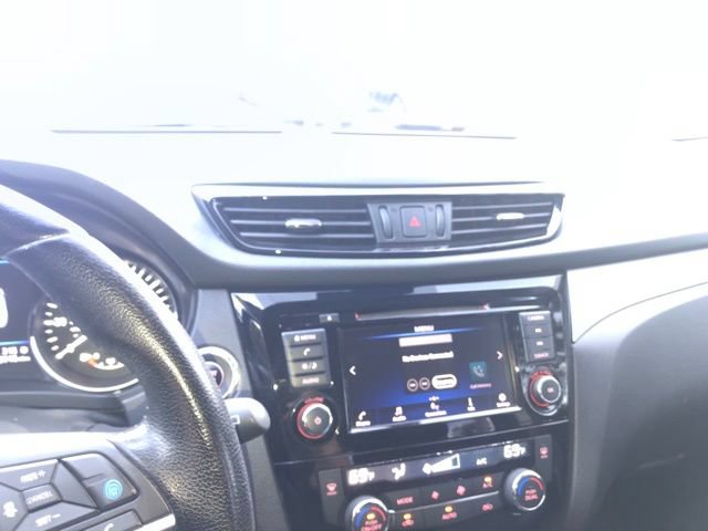 Certified 2020 Nissan Rogue Sport SV w/ Technology Package FWD image 22
