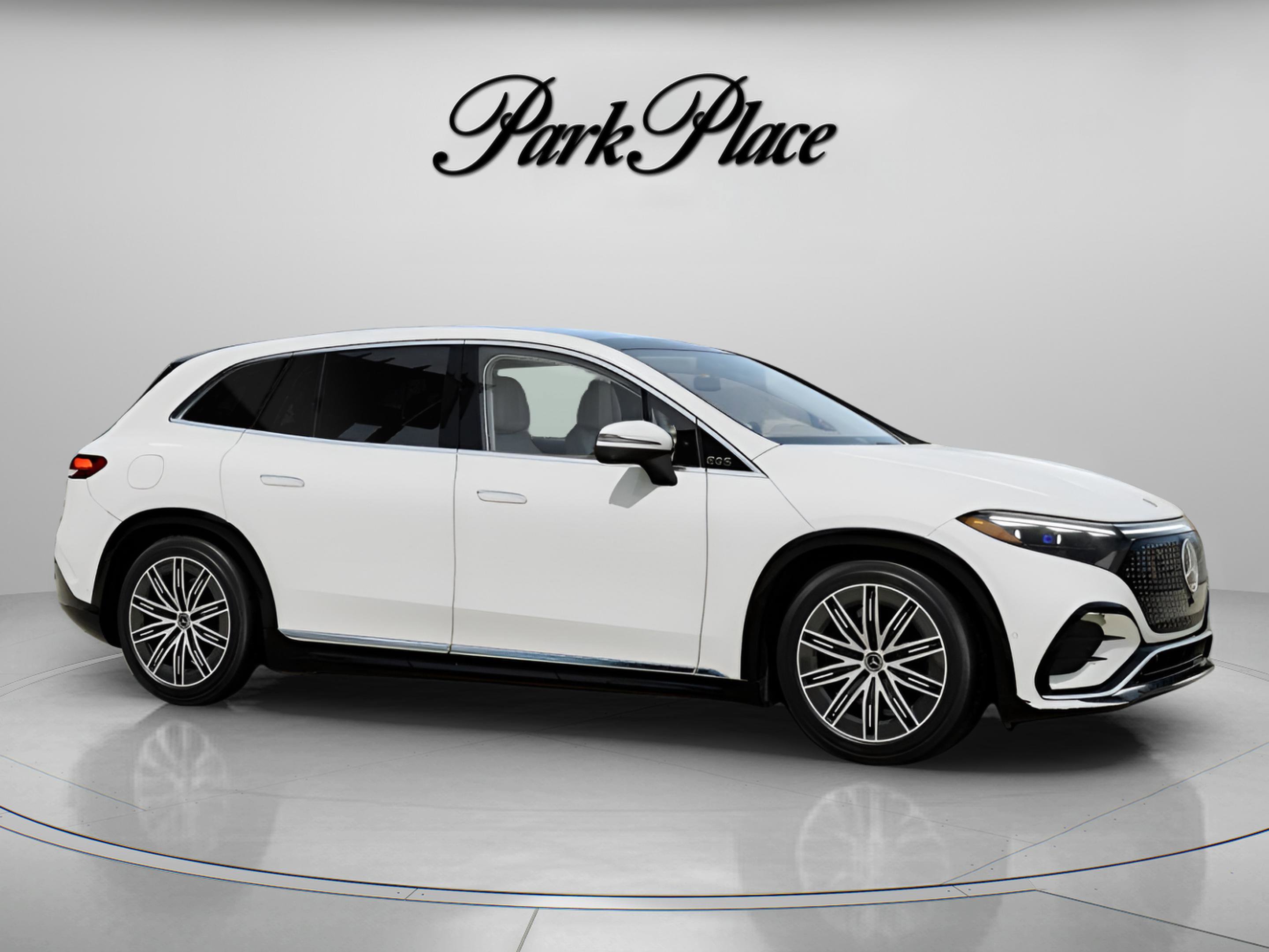 Used 2023 Mercedes-Benz EQS 580 4MATIC SUV image 30
