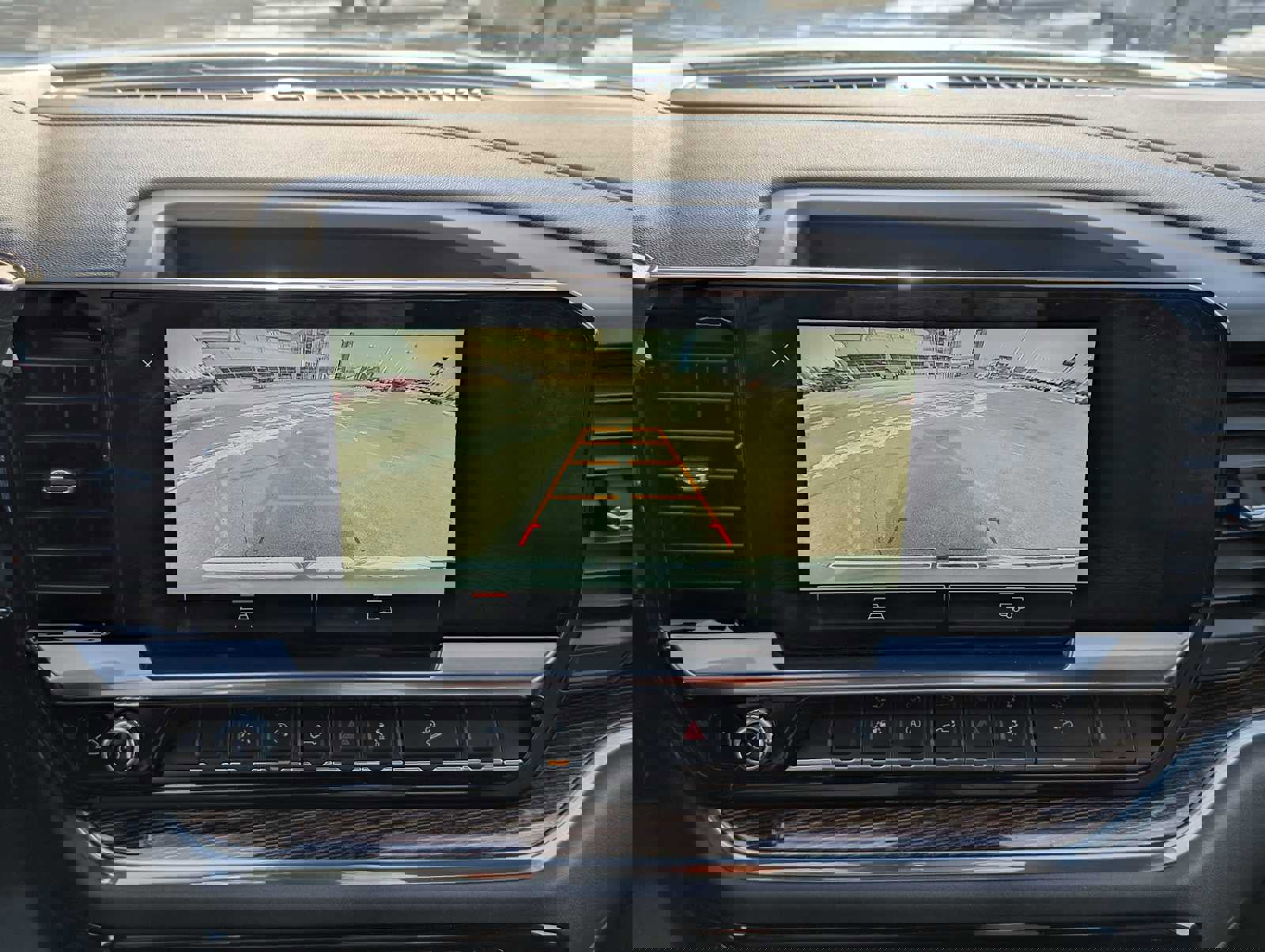 Used 2024 GMC Sierra 1500 SLE w/ X31 Off-Road Package image 26