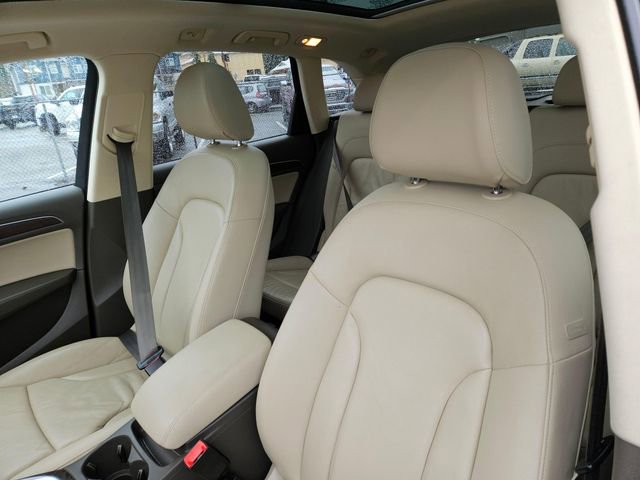Used 2016 Audi Q5 2.0T Premium Plus w/ Technology Package image 17
