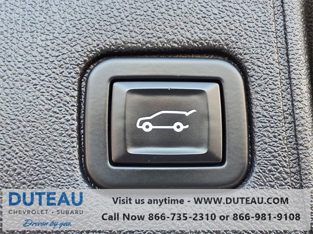 Used 2021 GMC Terrain SLE w/ Driver Convenience Package image 9