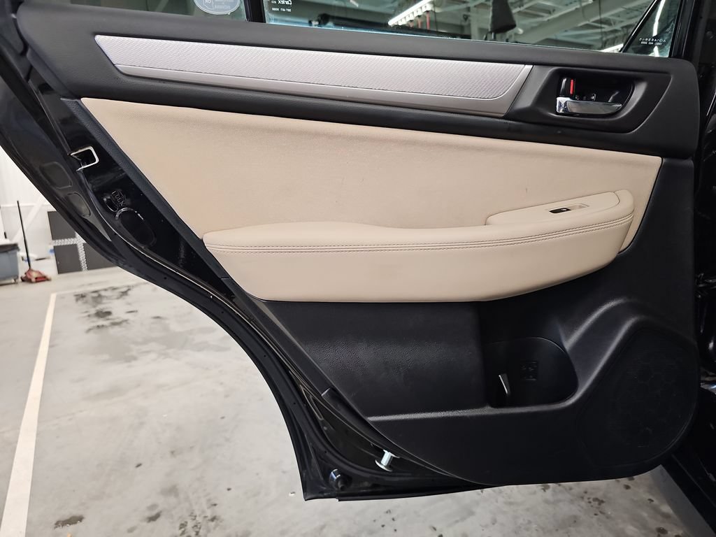 Used 2017 Subaru Outback 2.5i Premium AWD/4WD image 25
