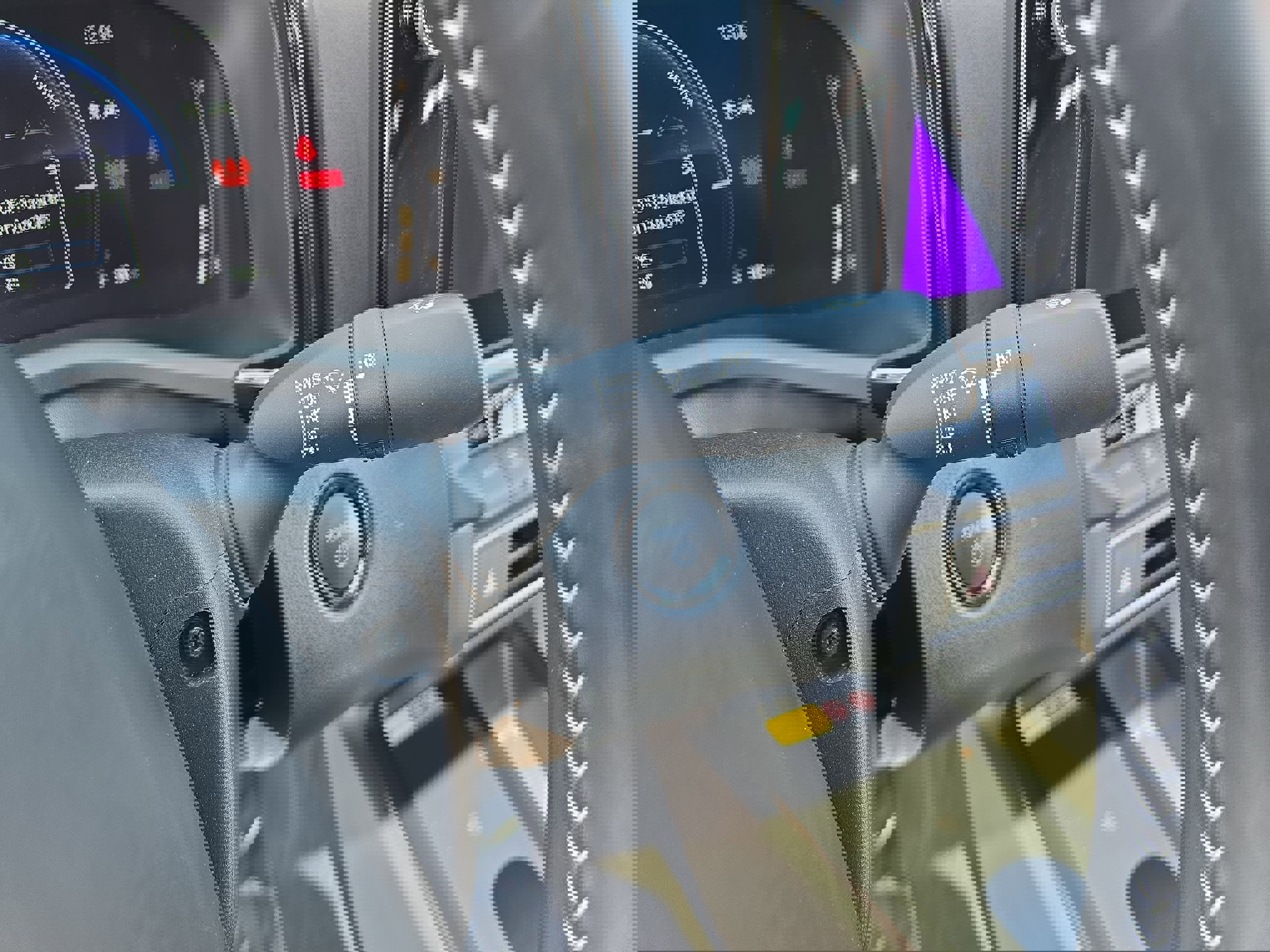 Used 2025 Toyota Camry SE w/ Multimedia Upgrade Package image 24