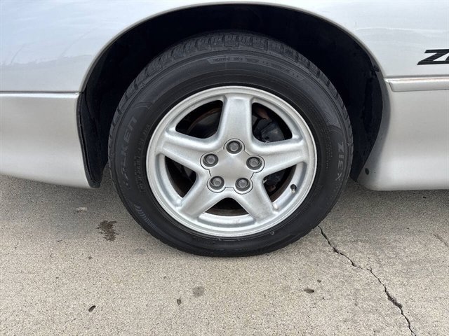 Used 1997 Chevrolet Camaro Z28 w/ Preferred Equipment Group 2 RWD image 2