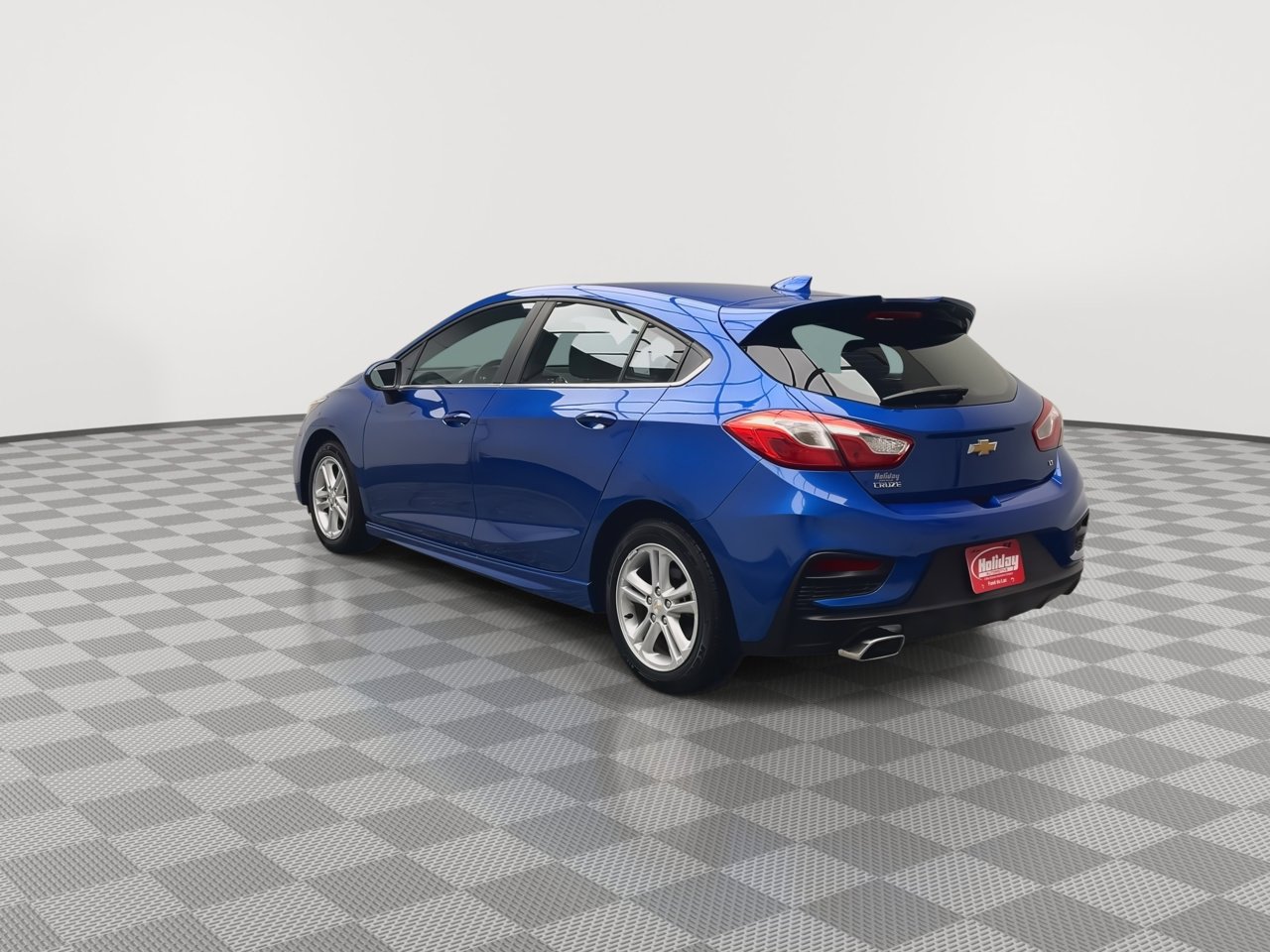 Used 2017 Chevrolet Cruze LT w/ Convenience Package image 2