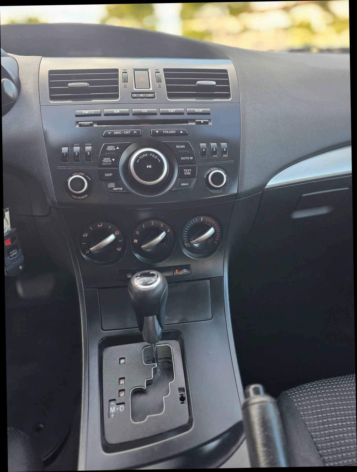 Used 2013 MAZDA MAZDA3 i Sport FWD image 19