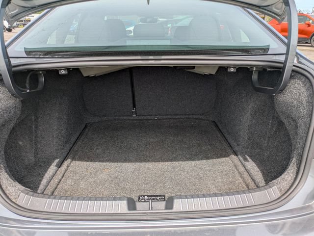 Used 2022 Volkswagen Jetta S FWD image 19