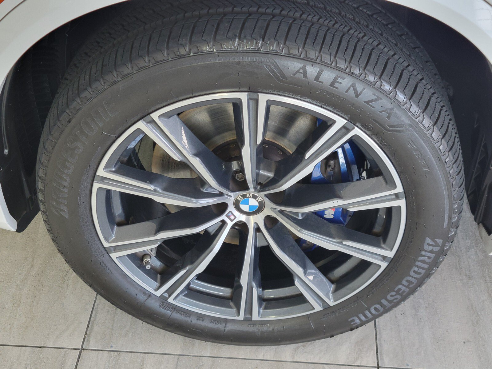 Used 2022 BMW X5 sDrive40i w/ M Sport Package RWD image 10