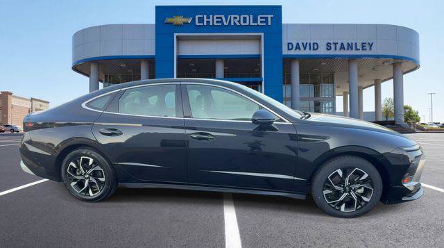 Used 2025 Hyundai Sonata SEL FWD image 9