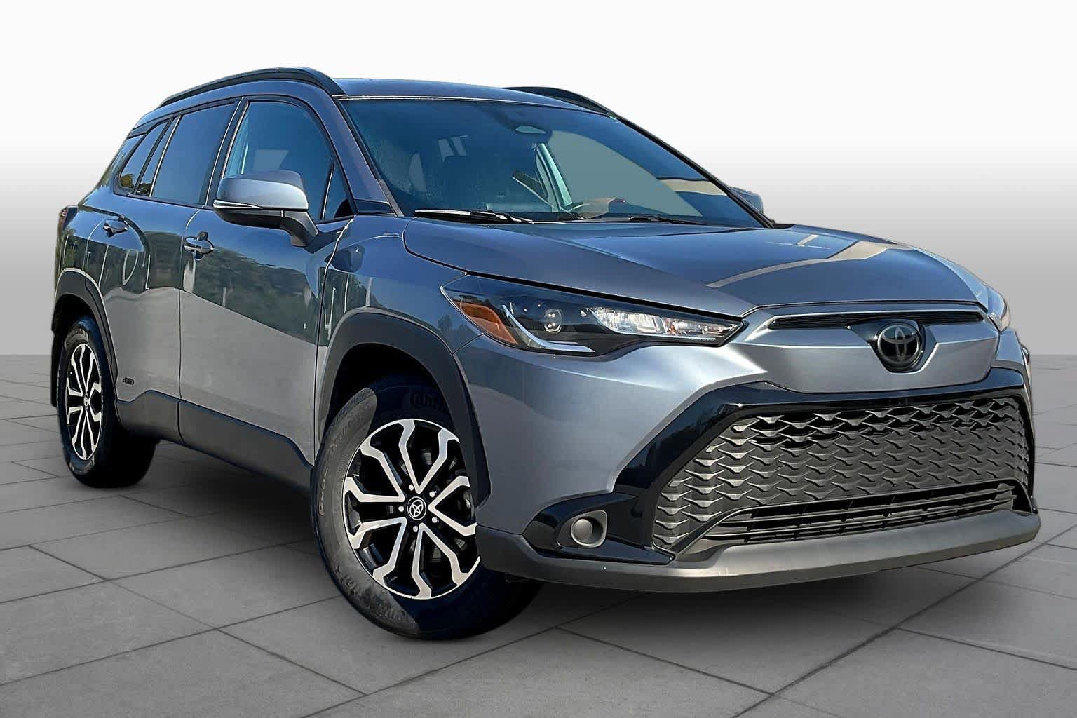 Used 2024 Toyota Corolla Cross AWD Hybrid image 3
