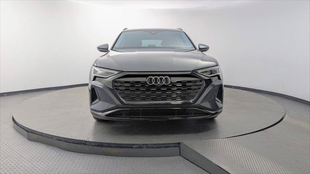 Used 2024 Audi Q8 e-tron Premium Plus w/ Premium Plus Package AWD/4WD image 12
