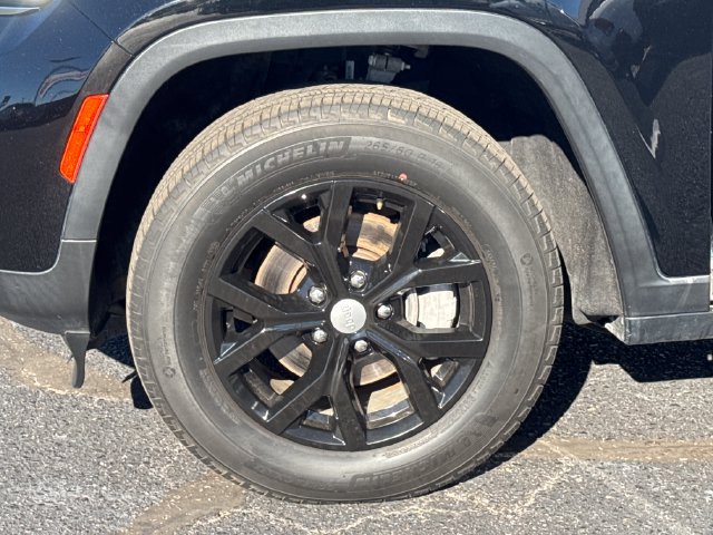 Used 2023 Jeep Grand Cherokee Limited AWD/4WD image 27
