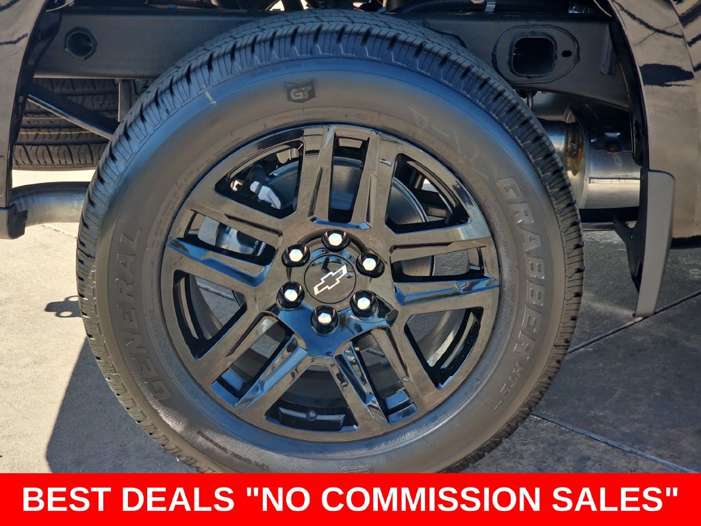 New 2026 Chevrolet Silverado 1500 Custom w/ LPO, Dark Essentials Package RWD image 37