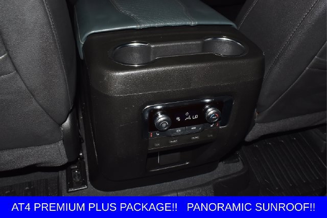 Used 2025 GMC Yukon AT4 w/ AT4 Premium Plus Package AWD/4WD image 26