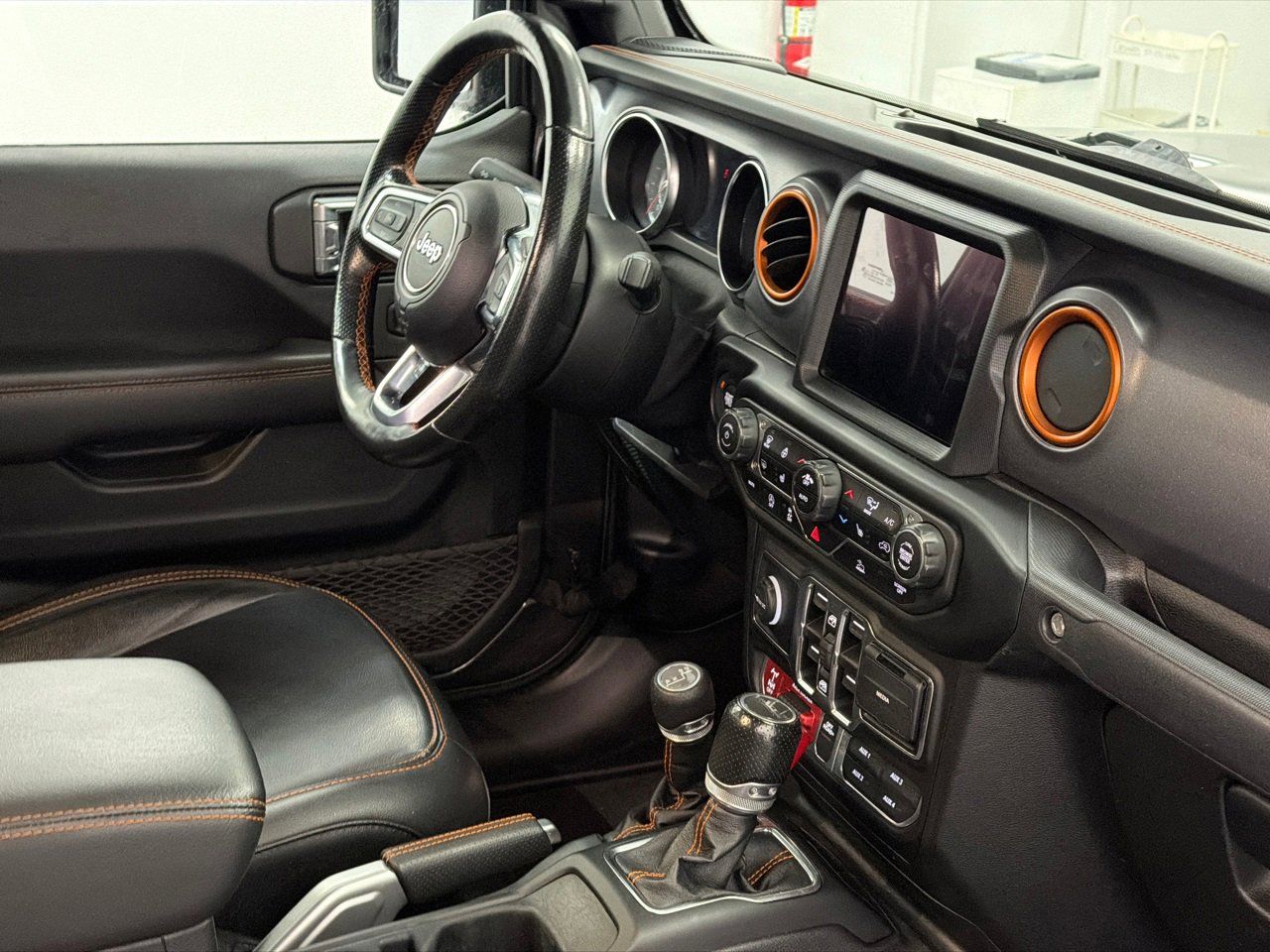 Used 2021 Jeep Gladiator Mojave image 10