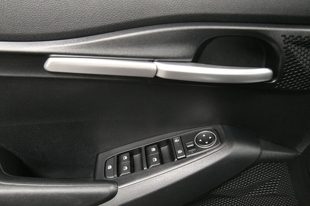 Used 2024 Kia Seltos LX AWD/4WD image 11