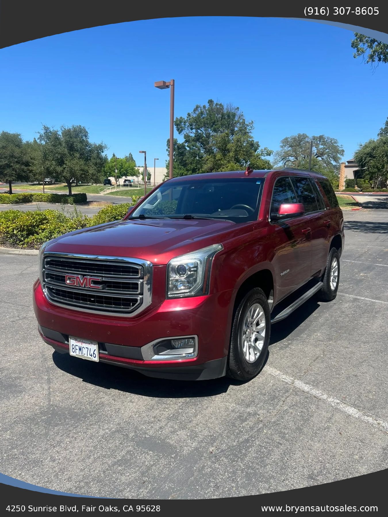 Used 2017 GMC Yukon SLT AWD/4WD image 1