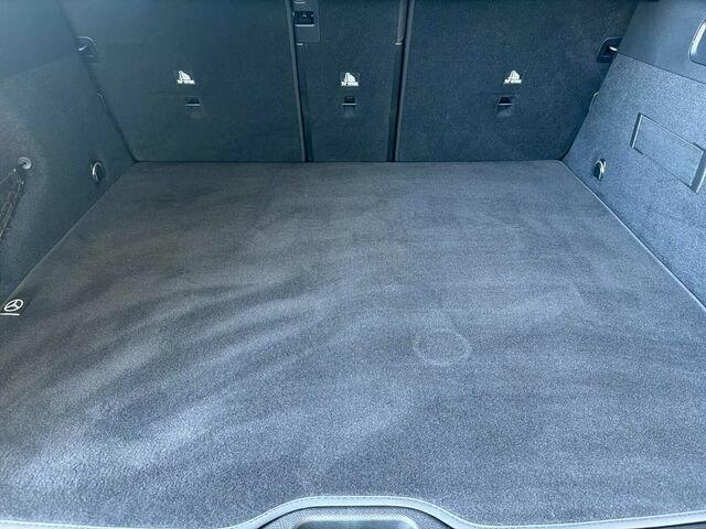 Certified 2025 Mercedes-Benz GLC 43 AMG 4MATIC image 17