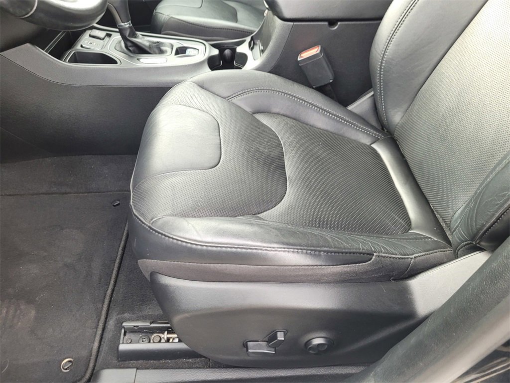 Used 2021 Jeep Cherokee High Altitude image 15