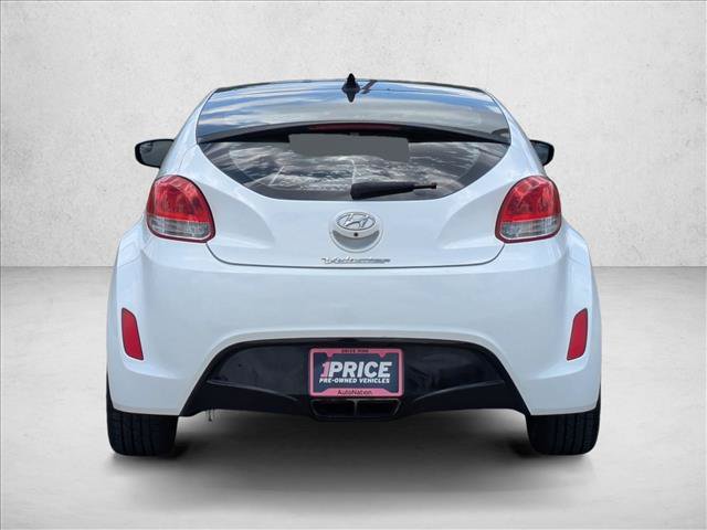 Used 2016 Hyundai Veloster w/ Option Group 02 FWD image 7