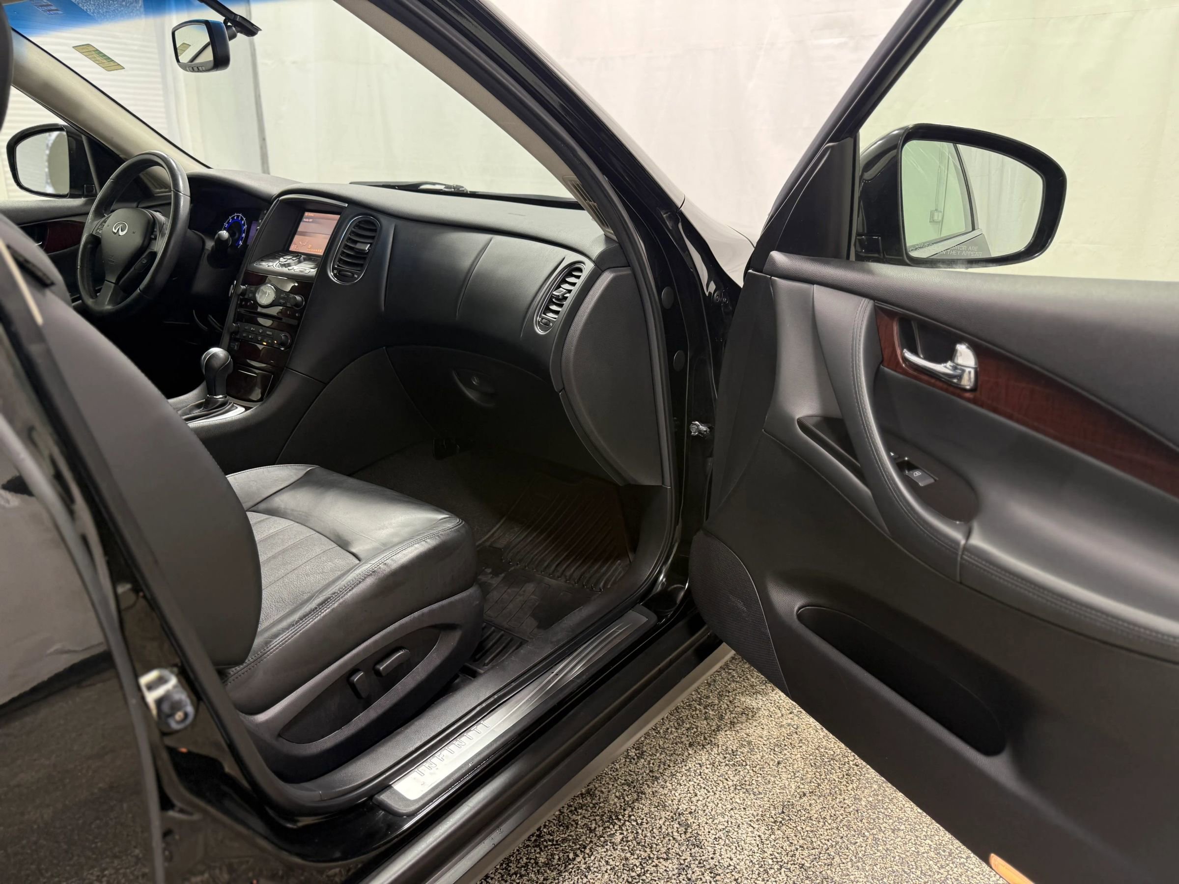 Used 2015 INFINITI QX50 Journey image 24
