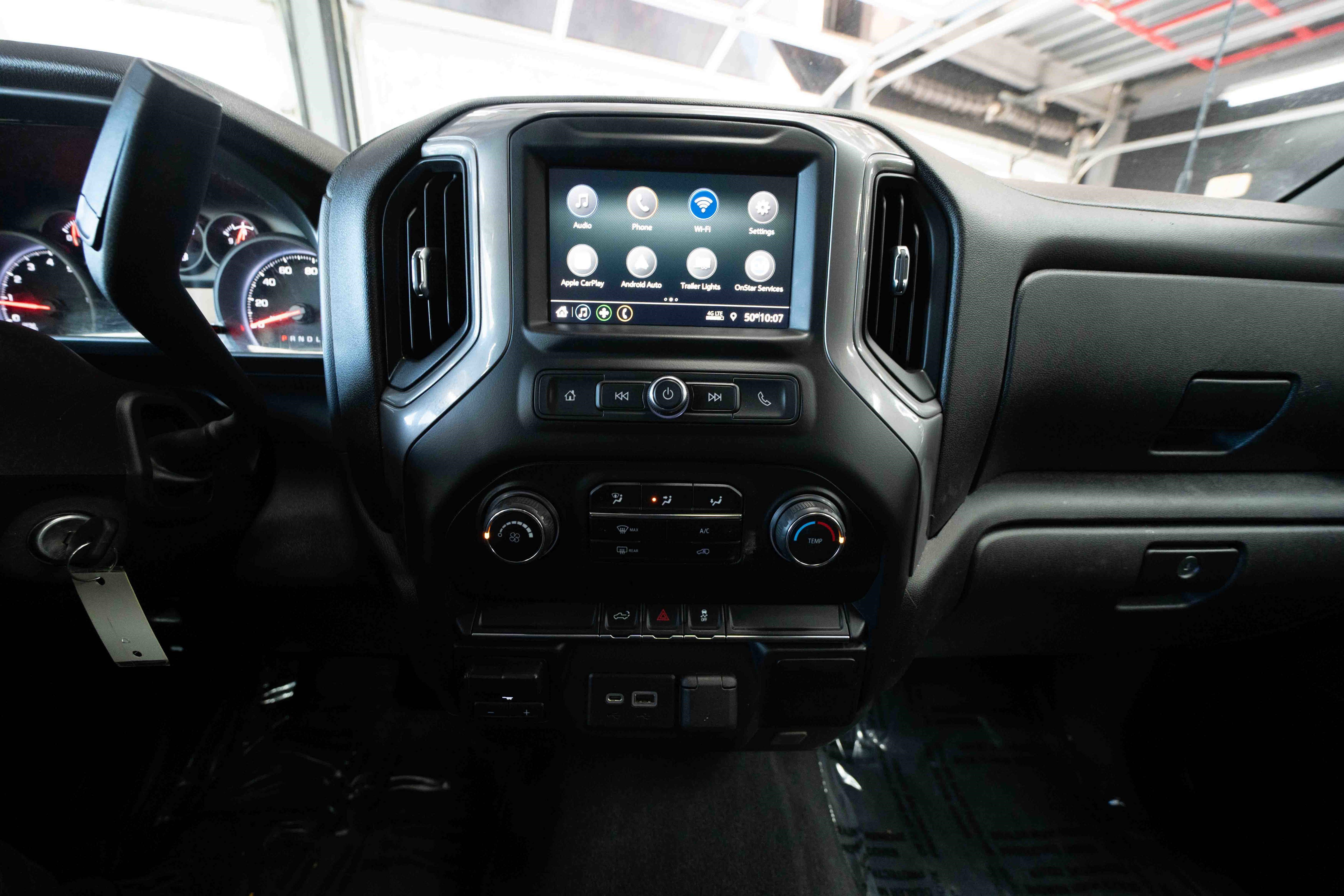 Used 2021 Chevrolet Silverado 2500 Custom w/ Custom Value Package image 17