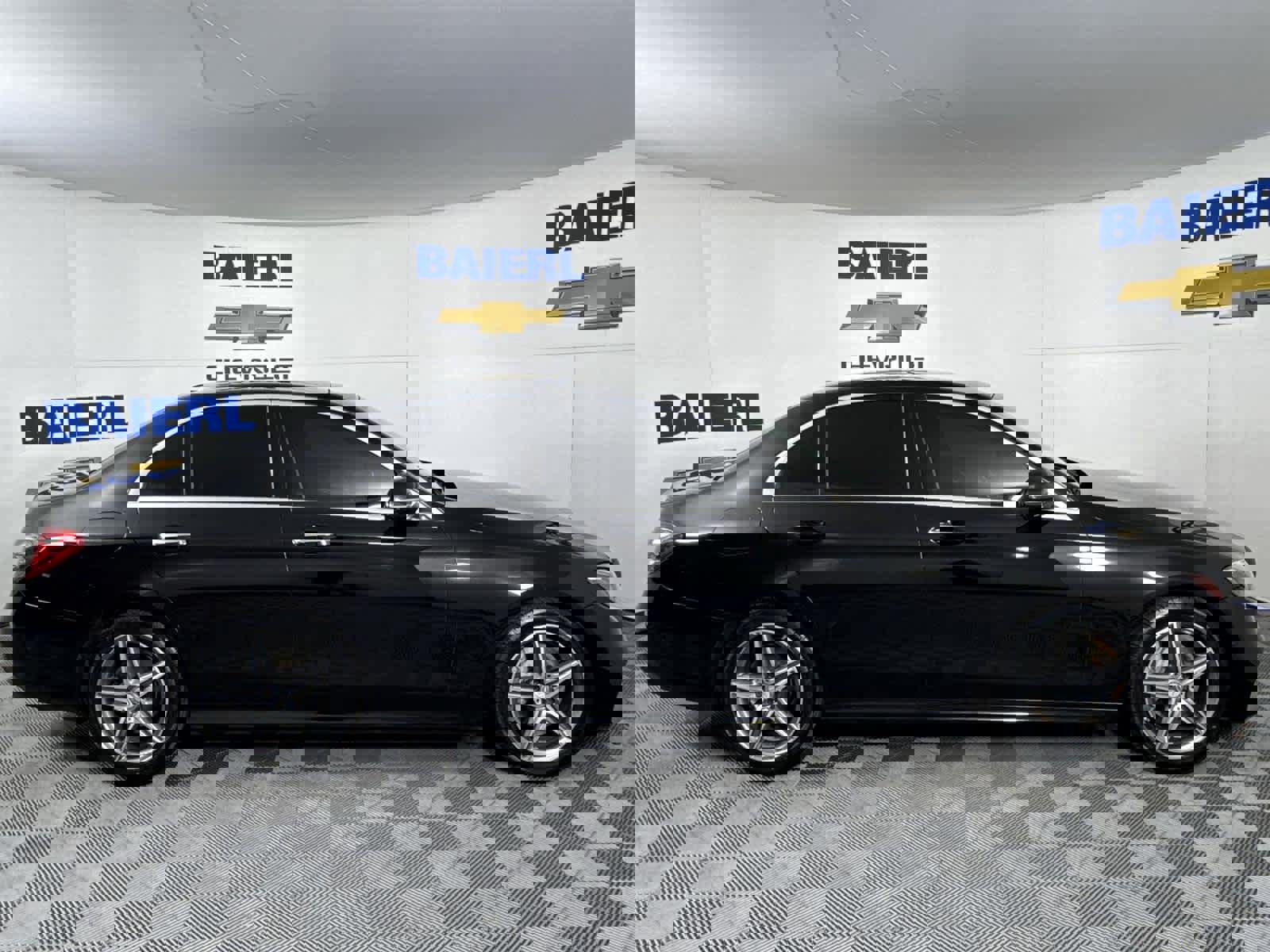 Used 2017 Mercedes-Benz E 300 image 6