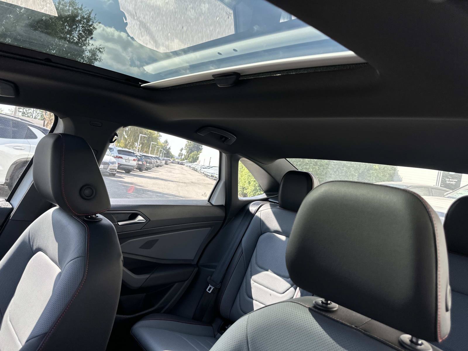 New 2027 Volkswagen Jetta GLI Autobahn FWD image 24