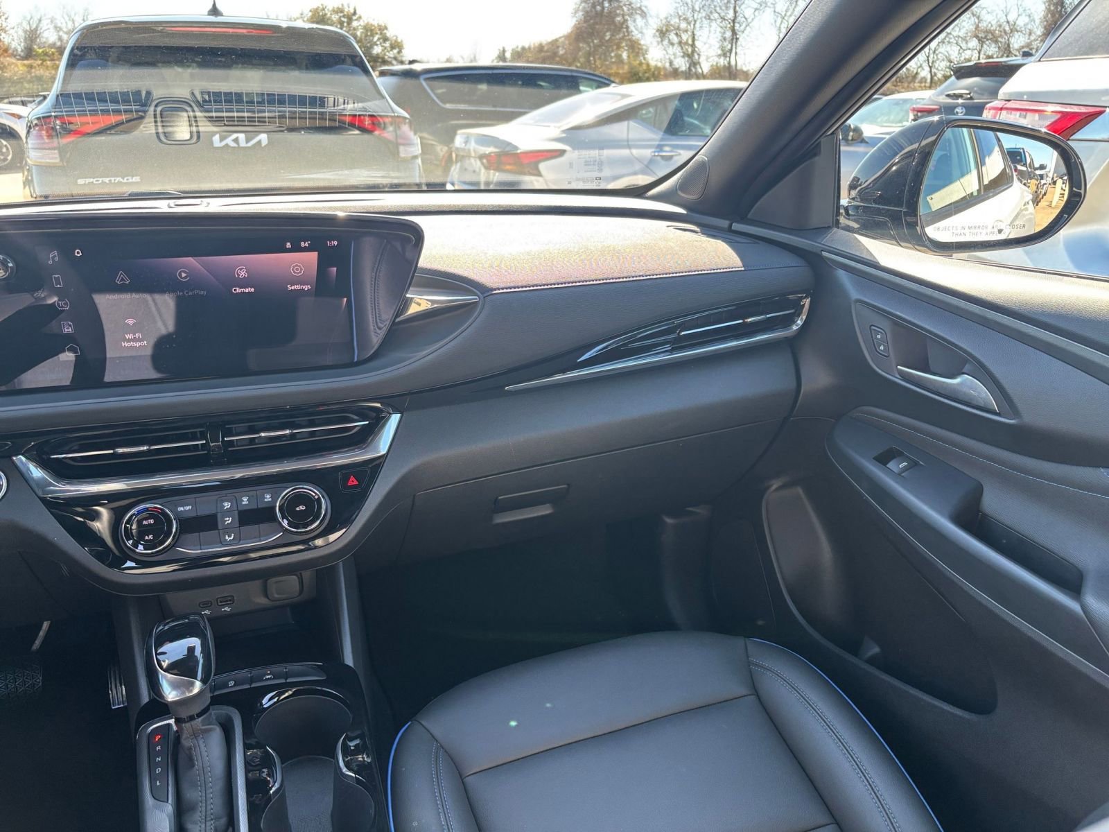 Used 2025 Buick Envista Sport Touring image 34