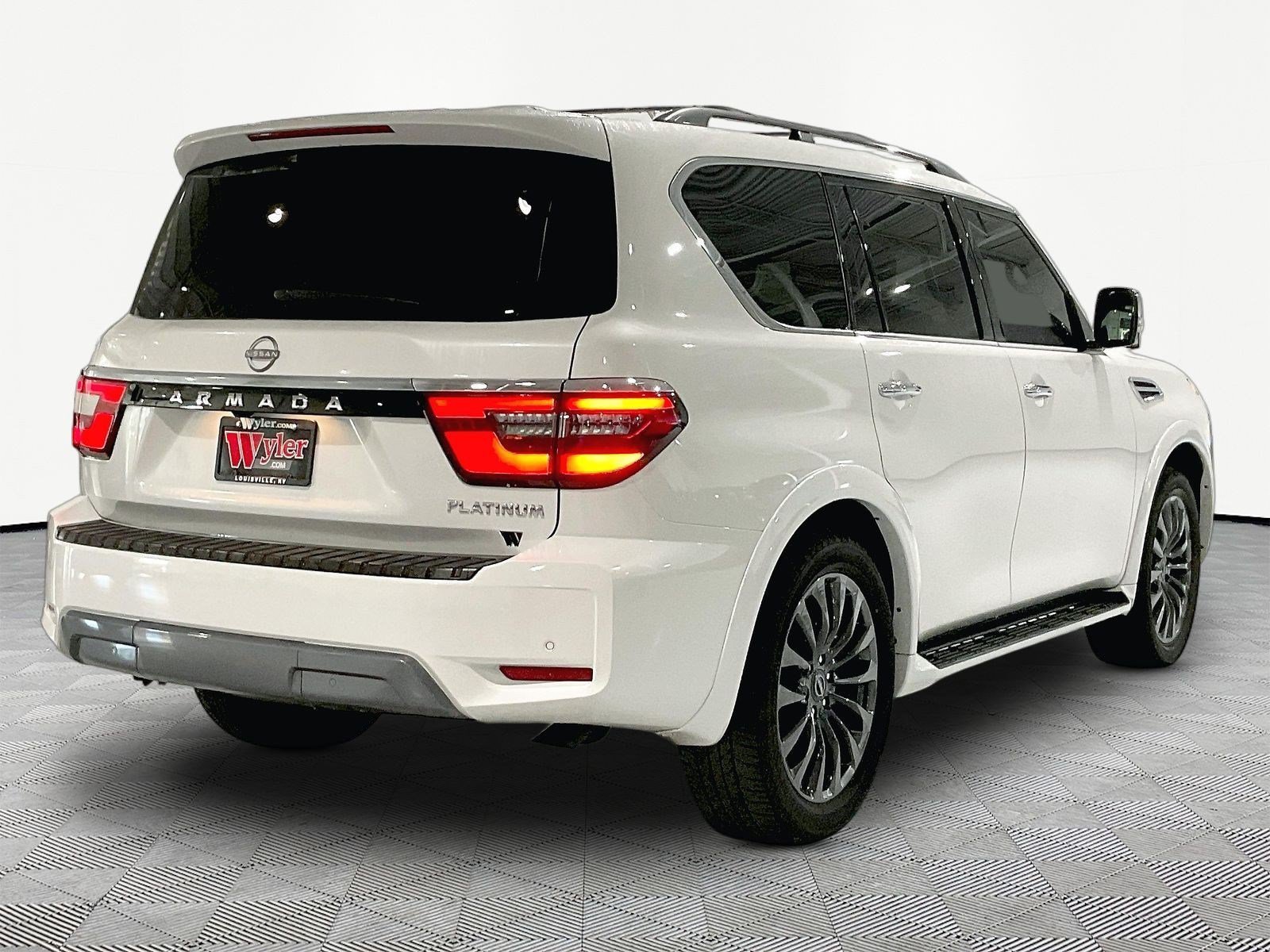 Used 2024 Nissan Armada Platinum w/ Cargo Package AWD/4WD image 6