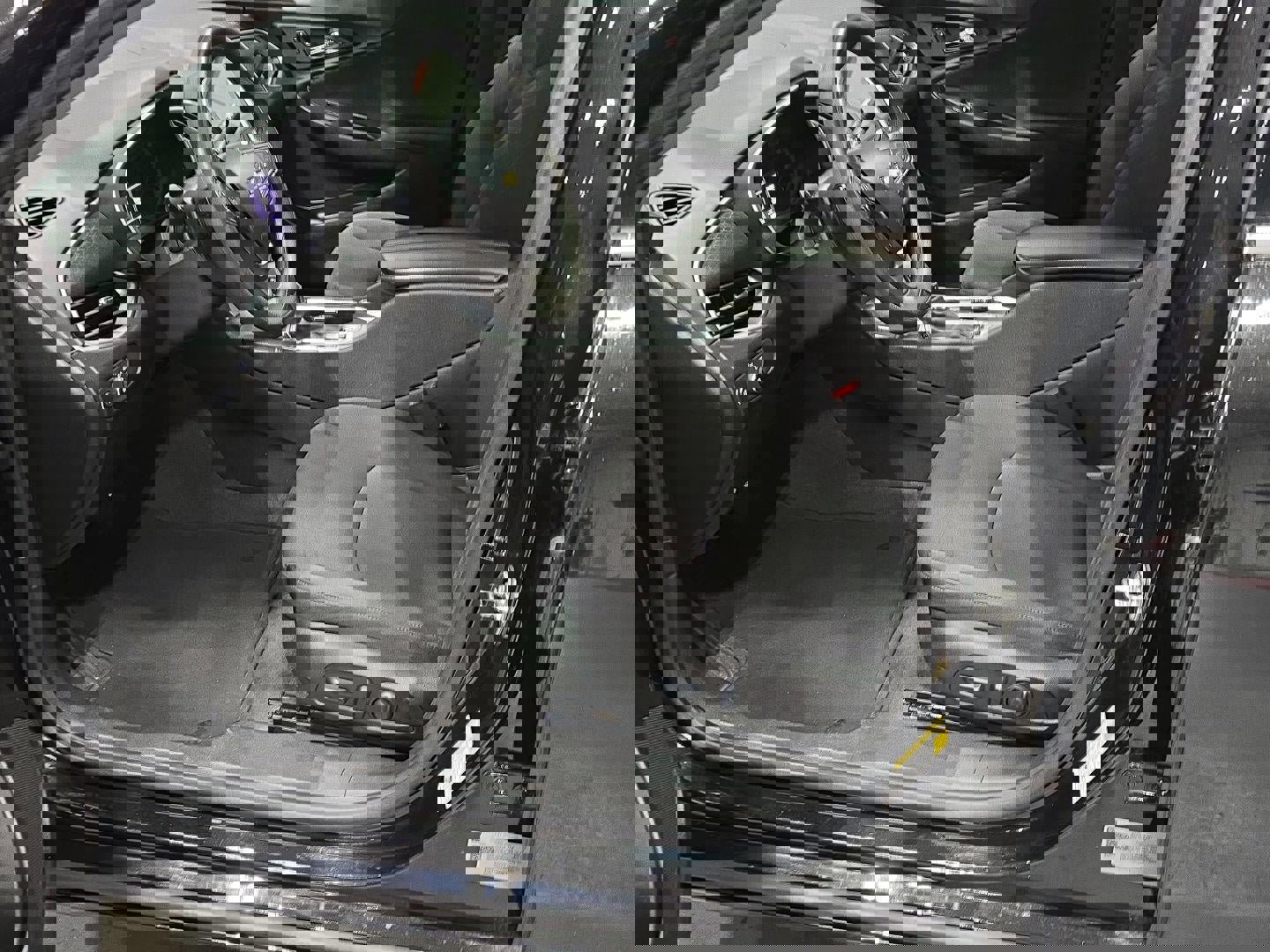 Used 2024 Chevrolet Malibu LT image 8