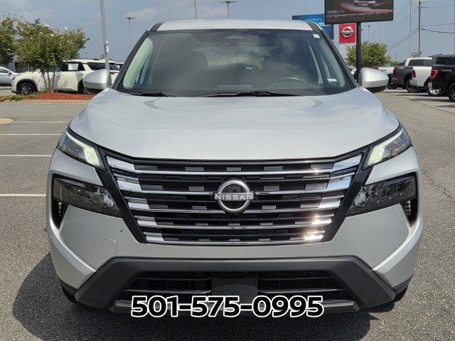 Used 2025 Nissan Rogue SV AWD/4WD image 6