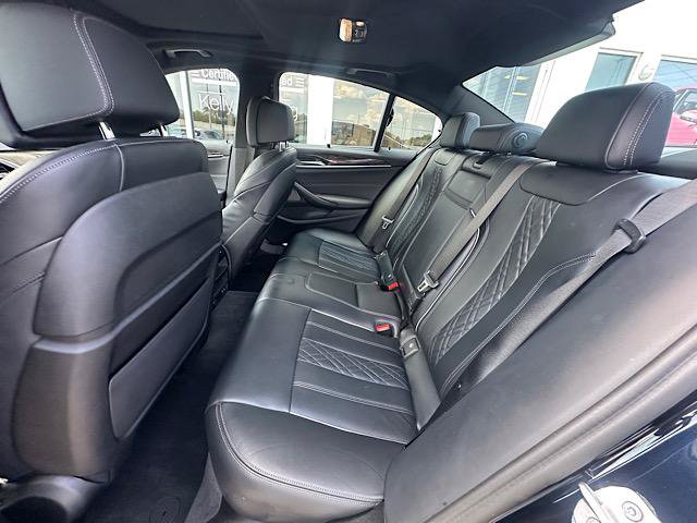 Used 2023 BMW M550i xDrive AWD/4WD image 21
