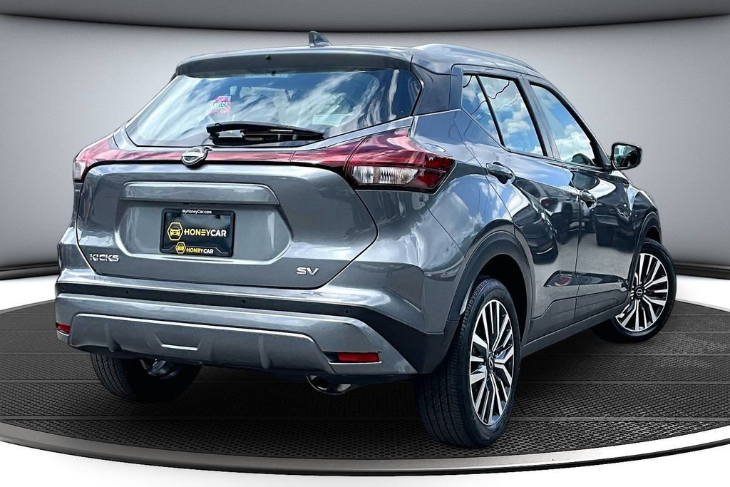 Used 2022 Nissan Kicks SV FWD image 6