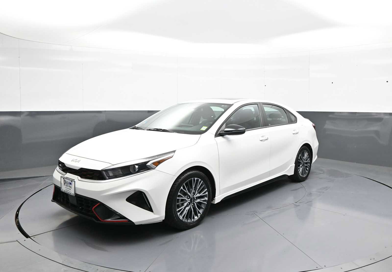 Used 2023 Kia Forte GT-Line w/ GT-Line Premium Package FWD image 1