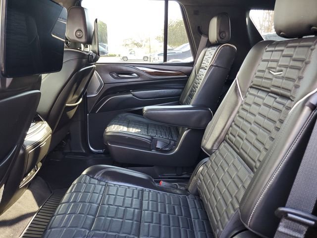 Used 2022 Cadillac Escalade Sport Platinum w/ LPO, ONYX Package image 10