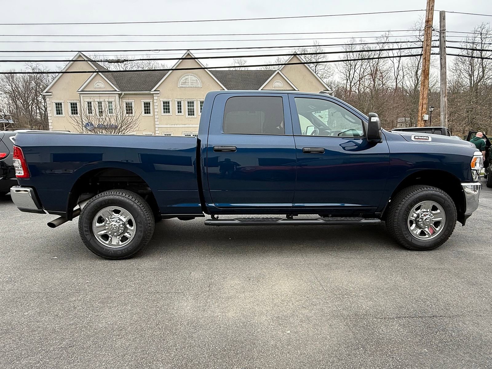 Used 2024 RAM 2500 Tradesman w/ Chrome Appearance Group image 8