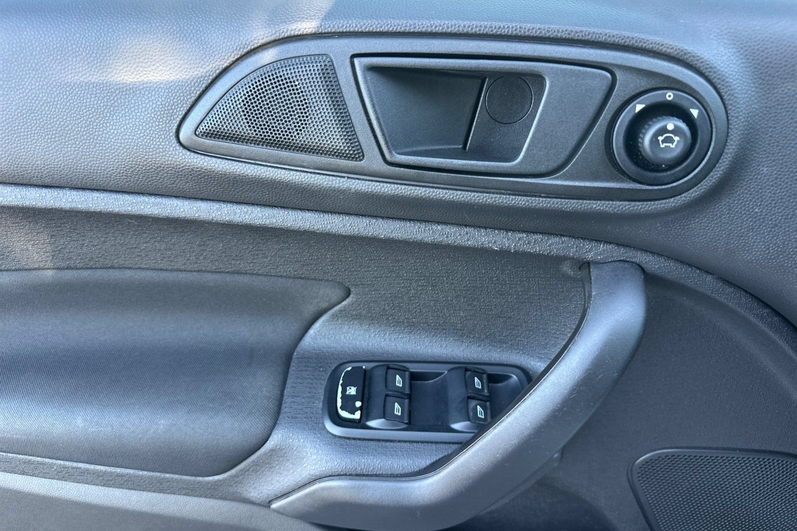 Used 2019 Ford Fiesta ST-Line FWD image 8