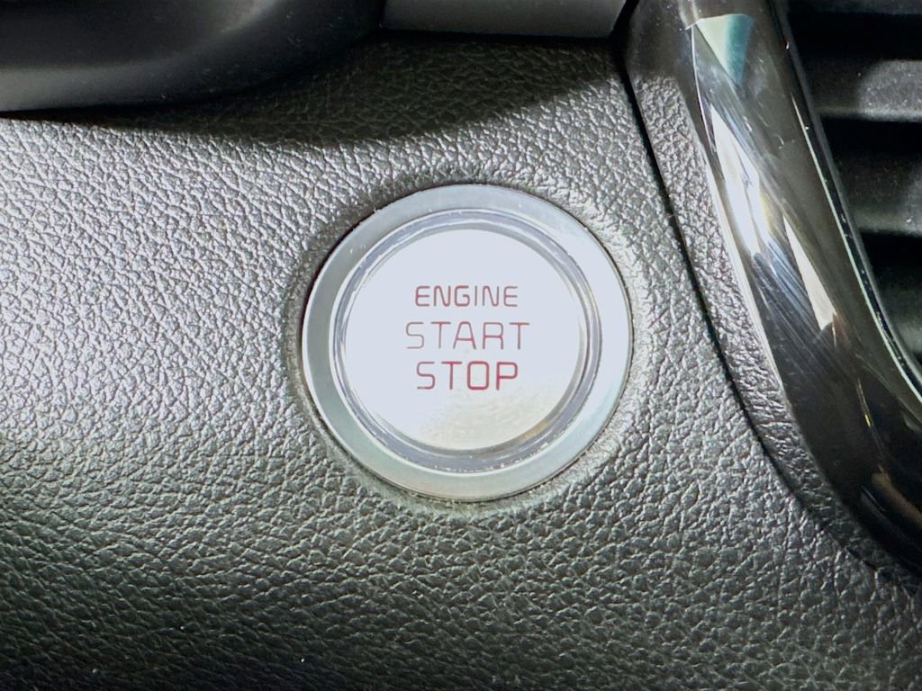 Used 2019 Kia Optima S image 27