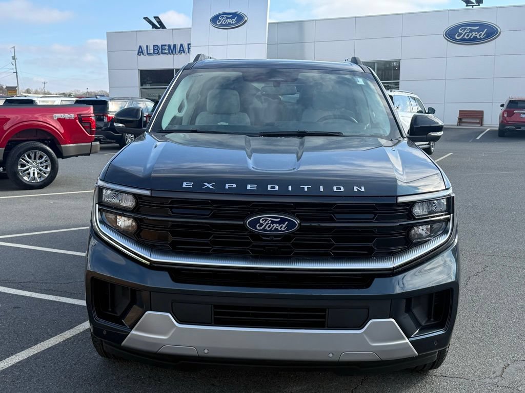New 2025 Ford Expedition Max Platinum w/ Platinum Ultimate Package AWD/4WD image 12
